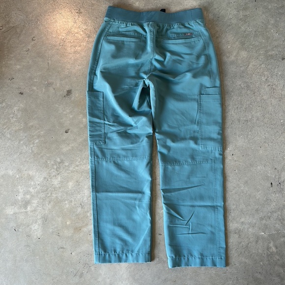 2 full sets of FIGS scrubs with two extra different styles of pants - Picture 4 of 6